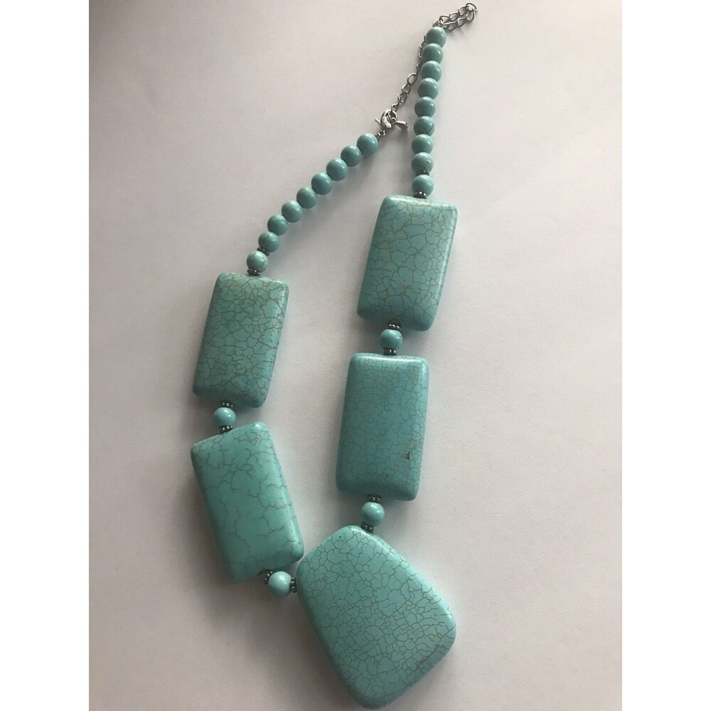 Faux Turquoise Necklace 5 Stone and beads 10” Chunky Pendant